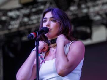 Dua Lipa cantó y encantó en Bonnaroo 2017