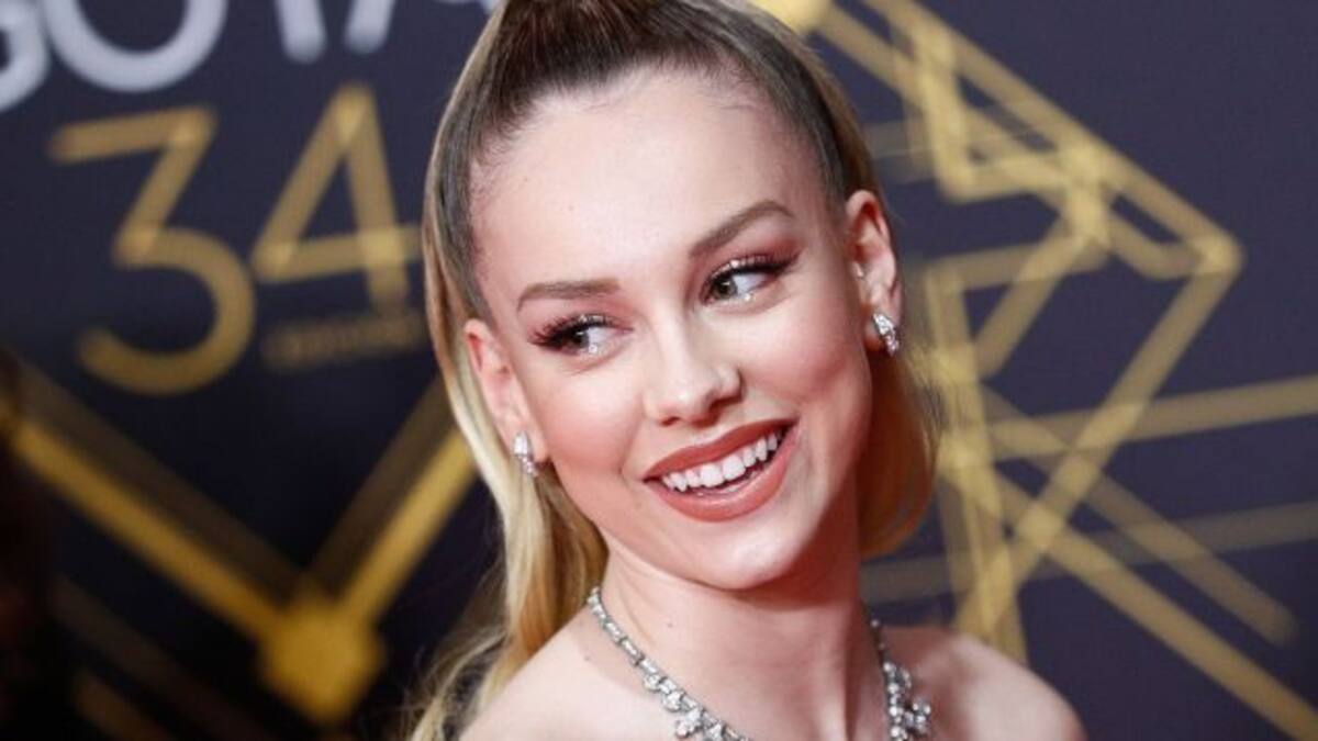 “No serás santa, pero yo te rezo”, le dicen a Ester Expósito por su ‘tremendo’ cuerpazo