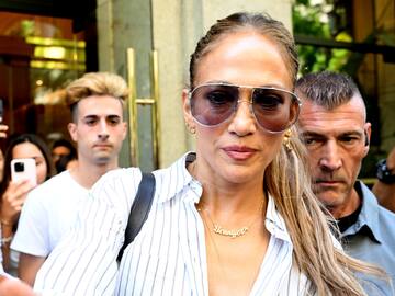 Personal de seguridad le niega la entrada a Jennifer López en reconocida tienda ¿Por qué?