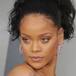 Rihanna es acusada de utilizar Photoshop en una de sus fotos