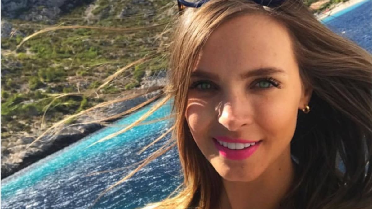 Elizabeth Loaiza como Dios la trajo al mundo