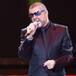 LA FAMILIA DE GEORGE MICHAEL LE RINDE UN SENTIDO TRIBUTO EN EL PRIMER ANIVERSARIO DE SU MUERTE