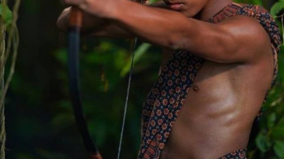 Piel morena y ojos azules brillantes: La increíble tribu con extraña mutación genética