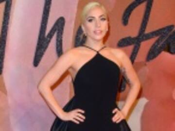 LADY GAGA PRESUME SUS CURVAS EN PLAYAS DE LA FLORIDA Y DESATA DIVERSOS COMENTARIOS