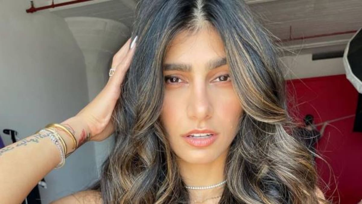 Mia Khalifa mostró su elasticidad en video