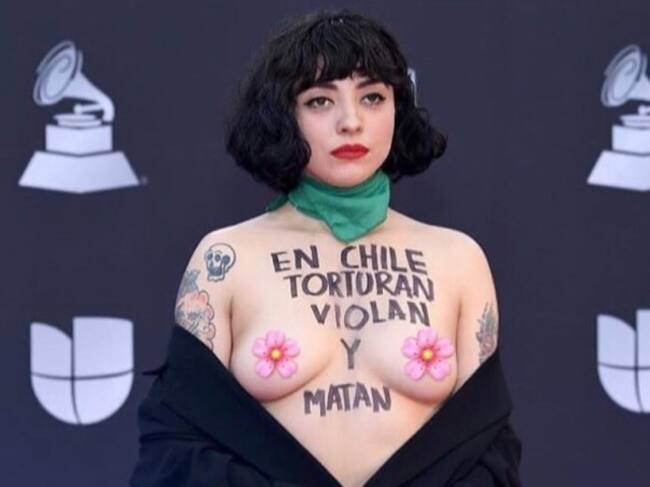 Facebook Mon Laferte