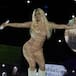 Desmanes en concierto de Karol G en Bogotá; multitud rompió filtros de seguridad para ingresar