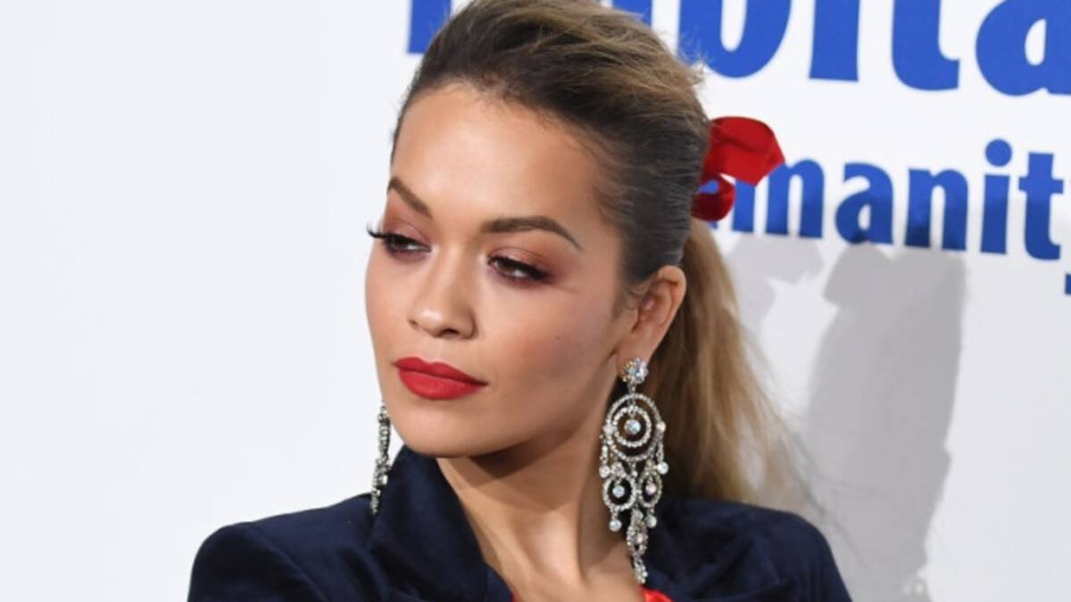 El momento 'tierra trágame' de Rita Ora en la televisión alemana