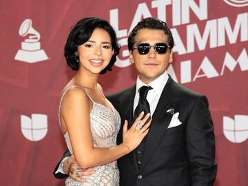El tenso momento entre Ángela Aguilar y Nodal que no pasó desapercibido en los Latin Grammy