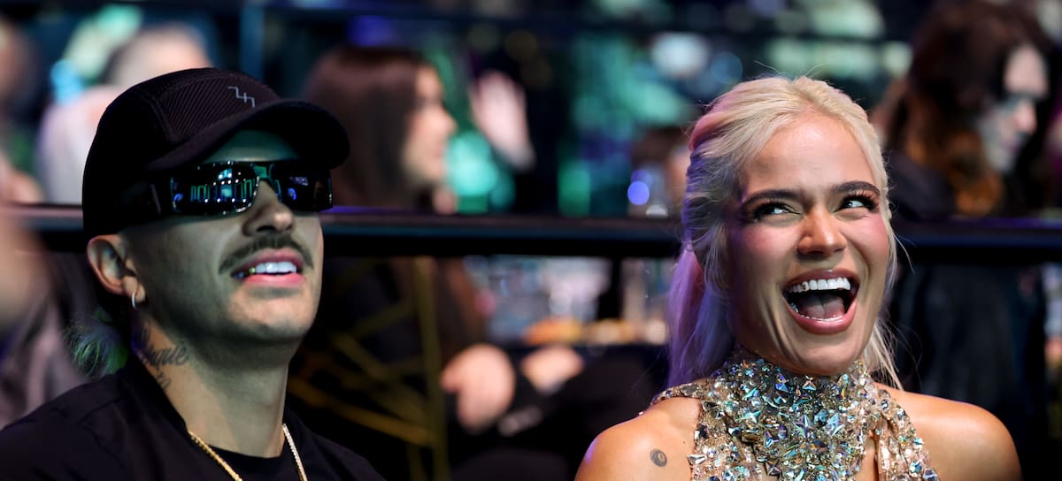 Feid y Karol G en los Billboard Women In Music 2024