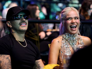 Feid elogia el nuevo álbum de Karol G, Tropicoqueta, con emotivo mensaje y tiernas fotos juntos