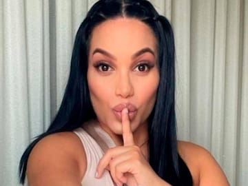 Andrea Valdiri hizo ofensivo gesto cuando ganó ramo en un matrimonio ¿indirecta para Felipe Saruma?