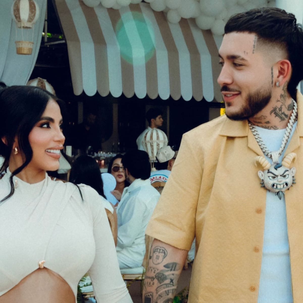 ¿Se acabó el amor? Karina García y Kris R eliminan sus fotos juntos y desatan rumores de ruptura