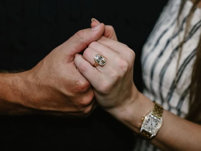 Taylor Swift se compromete