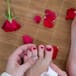 5 ideas de diseños elegantes y sencillos para hacerte las uñas de los pies en casa