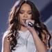 Los montajes de Rihanna que le hacen un "homenaje" a la Reina Isabel II