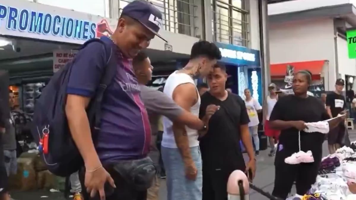 VIDEO: Famoso influencer por poco se va a los golpes con vendedor en Cali ¿Qué pasó?