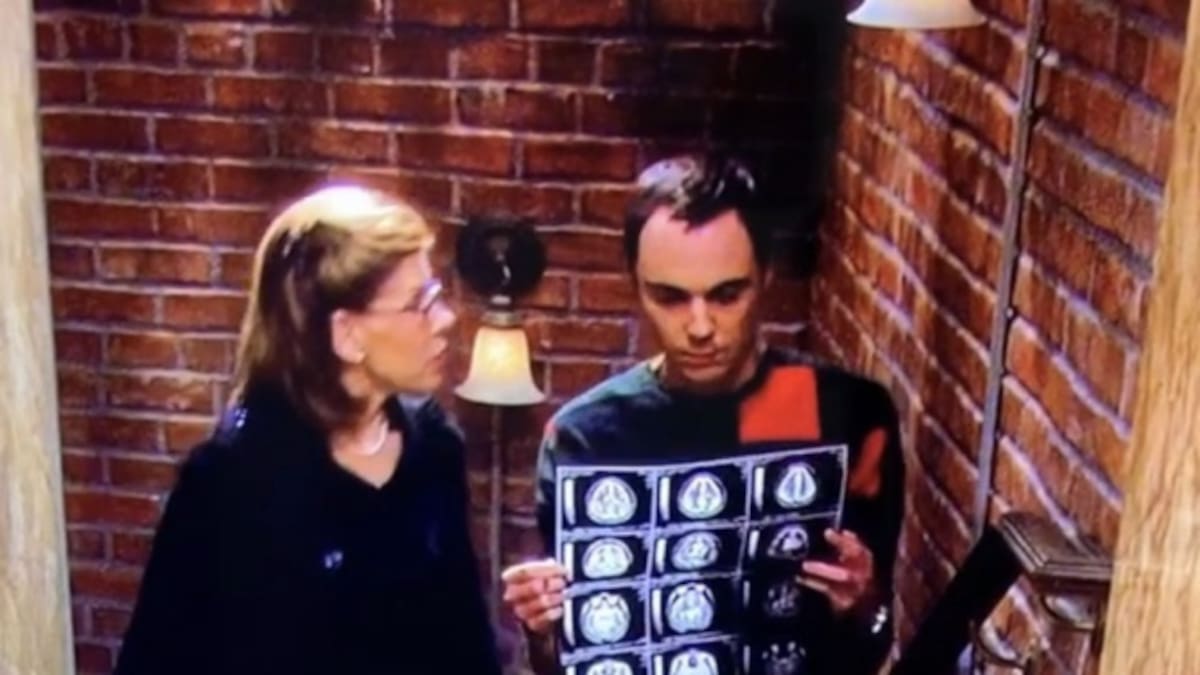 Sheldon Cooper tenía un tumor cerebral y un médico lo comprueba