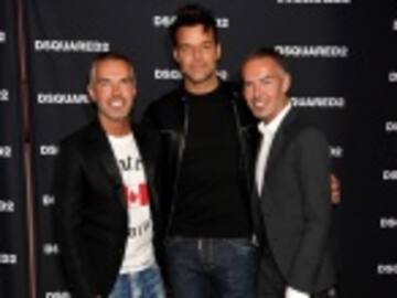 Ricky Martin posa con muy poca ropa y enciende las redes con su increíble físico