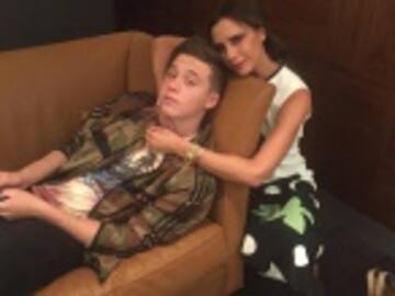 Brooklyn Beckham se burla de su madre Victoria Beckham con esta fotografía