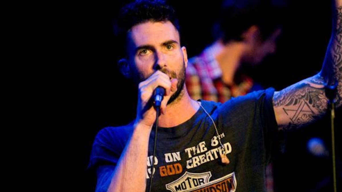 Maroon 5 lanza oficialmente su disco “V”