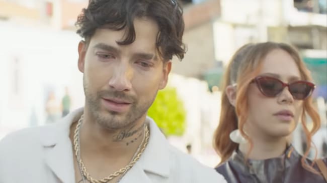 CO- Charly y su hija. | Crédito: Trailer 'La reina del Flow 3'