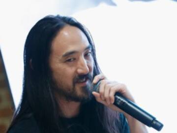 Steve Aoki sale desnudo en instagram y provoca la burla de sus fans
