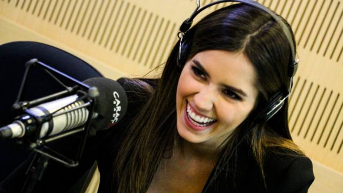 Paulina Vega Dieppa visita Caracol Radio