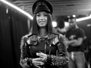Cardi B llega al número 1 de Billboard 200