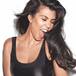 Kourtney Kardashian y su novio Younes Bendjima posan con poca ropa para esta famosa marca