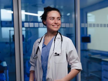 ¿Es muy costoso? Esto vale estudiar Medicina en la Universidad de los Andes: dura 6 años