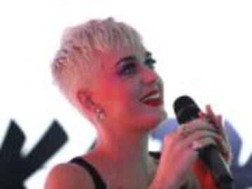 Katy Perry quiere hacer las paces con Taylor Swift