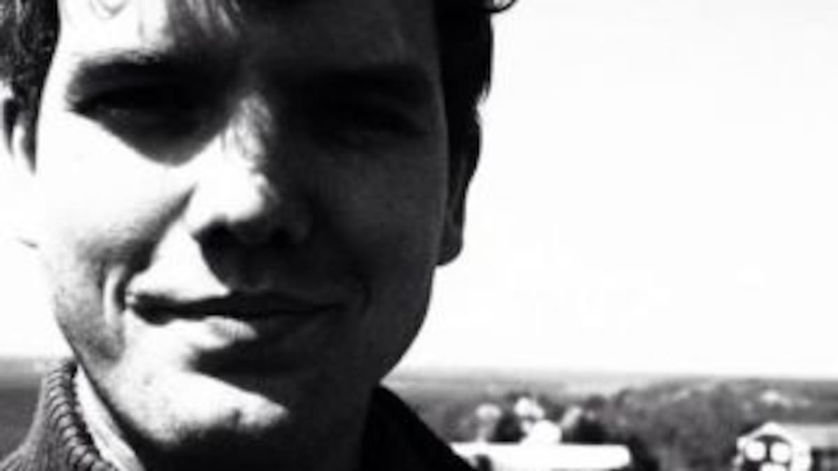 Selena Gomez estaría saliendo con el hermano de Taylor Swift