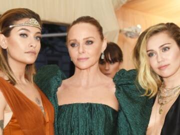 ASÍ FUE EL DESFILE DE ARTISTAS EN LA ALFOMBRA ROJA DE LA MET GALA 2018