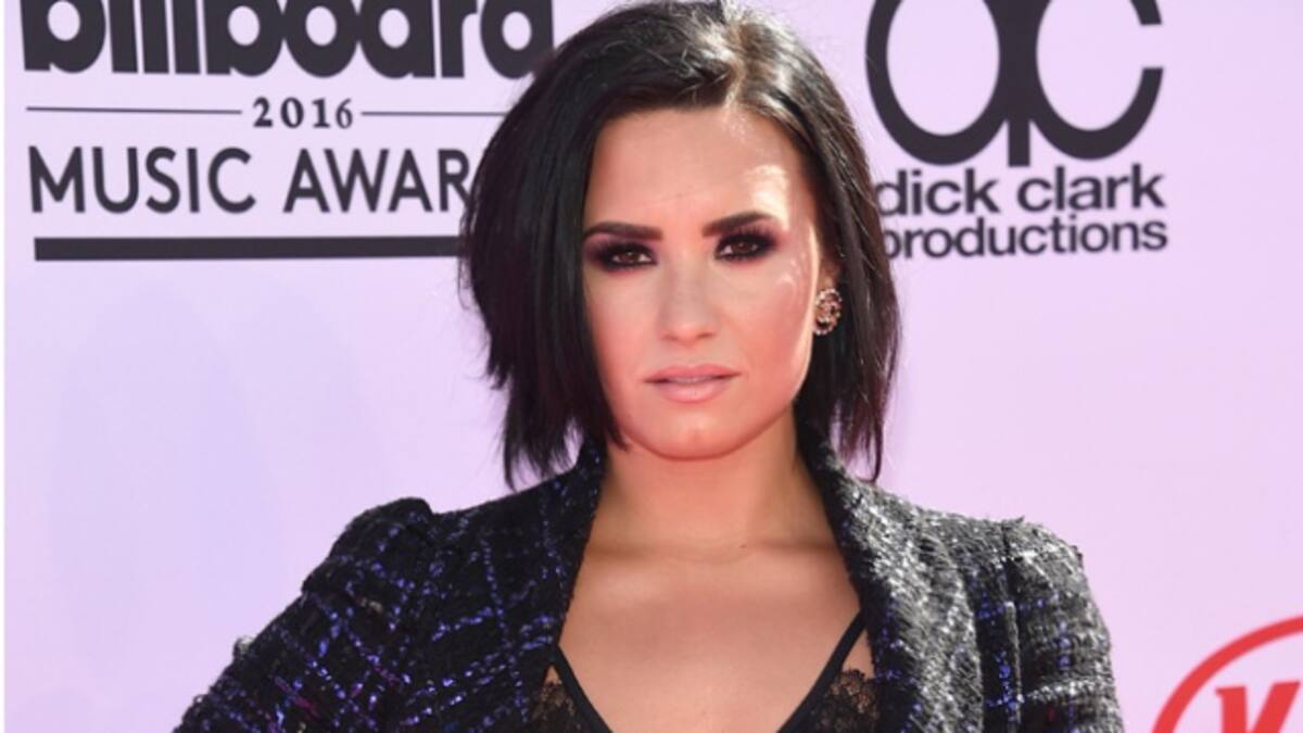 Demi Lovato causa polémica por atrevida broma que hizo en Twitter