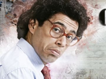 LA CÓMICA REACCIÓN DE SANTIAGO ALARCÓN VIENDO LAS ESCENAS DE CAMA DE SU ESPOSA EN "GARZÓN"