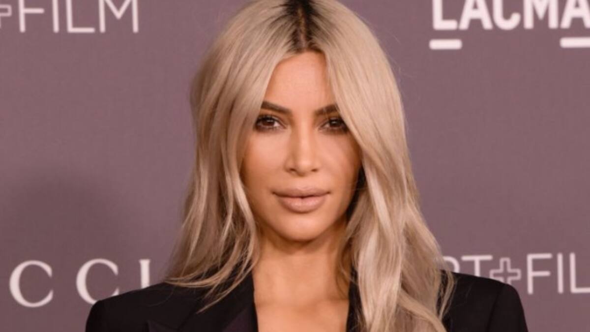 Por estas sensuales fotos de Kim Kardashian la actriz se enfrenta en Instagram