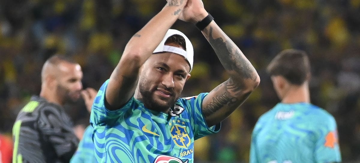 Neymar junto a sus compañeros de la selección de Brasil antes del Mundial