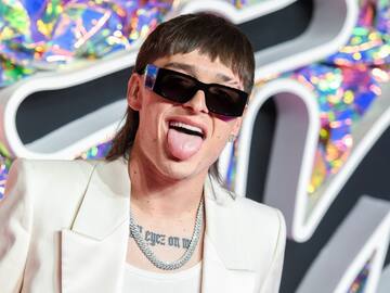 ¿Cerró el ciclo? Peso Pluma sorprende con radical cambio de look y aseguran que "es otro"