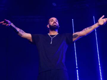 El lujoso collar de Drake con los 42 diamantes de anillos de compromiso que nunca entregó