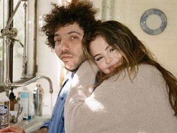 Selena Gómez irá al altar con Benny Blanco: así presumió su compromiso ¡Qué vivan los novios!