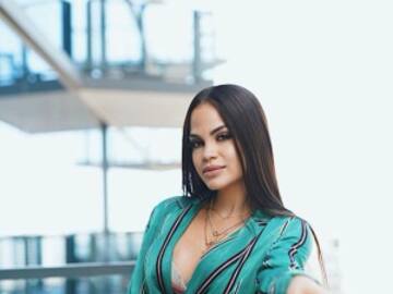 Así disfrutan del verano celebridades como Maluma, Becky G, Natti Natasha y más.