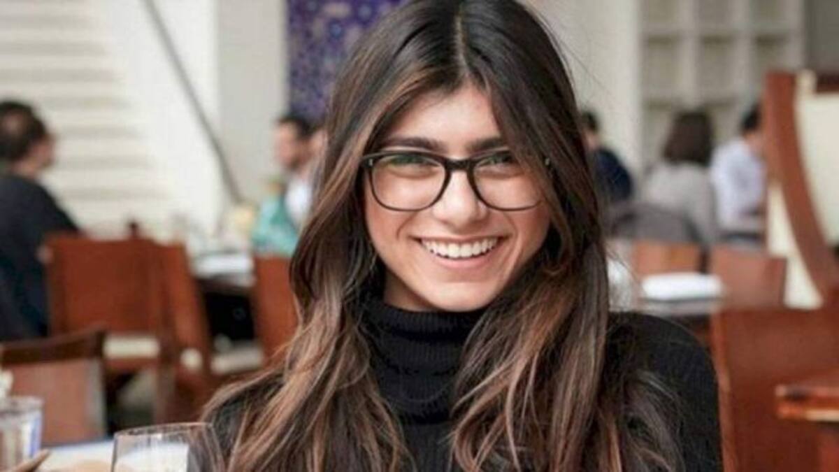 Mia Khalifa subastará uno de sus objetos más característicos para ayudar a Beirut