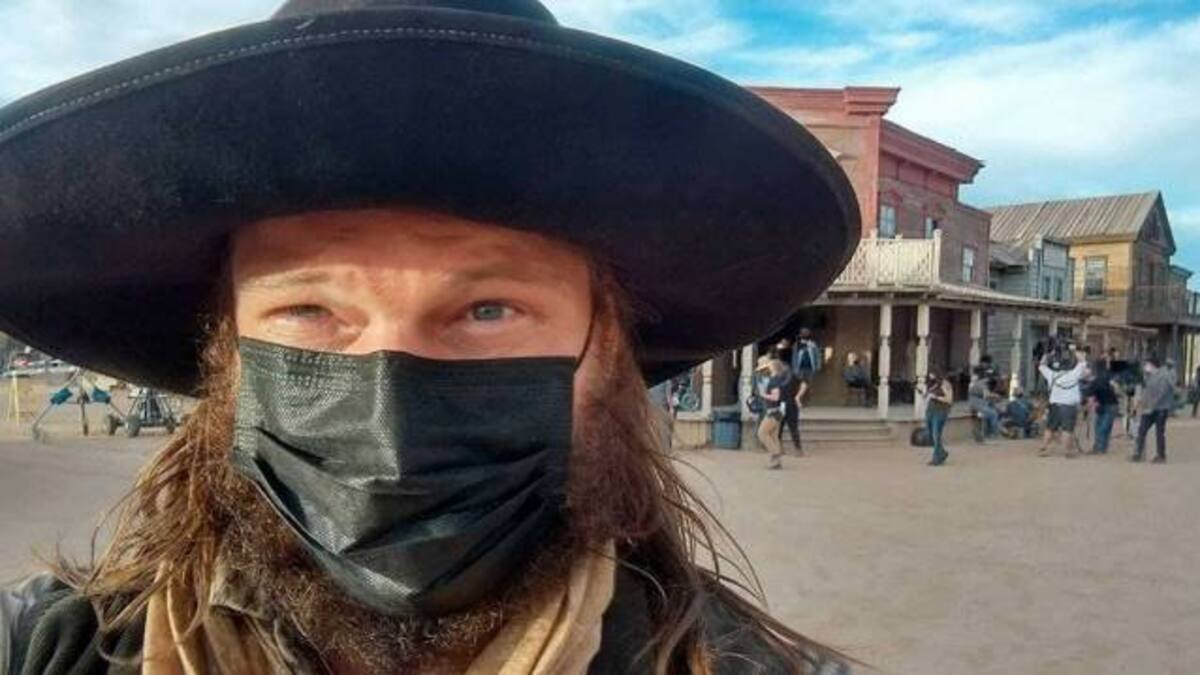 Actor de ‘RUST’ asegura que las cámaras tenían más protección que los actores