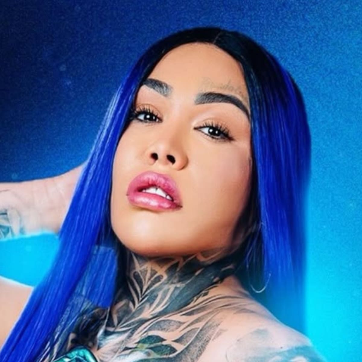 VIDEO: Yina Calderón besó a participante en 'La Mansión de Luinny' ¿Se está enamorando?