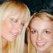 Paris Hilton demuestra que inventó la selfie con ayuda de Britney Spears