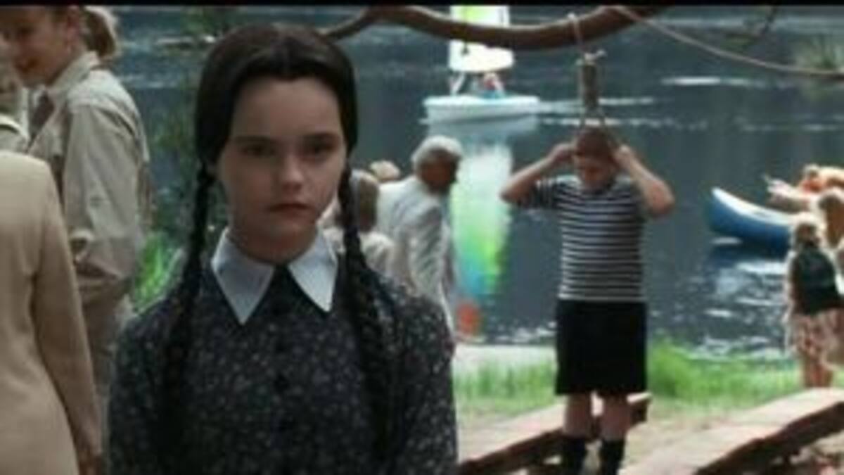 Así se ve hoy en día ‘Merlina’ la niña de los Locos Adams