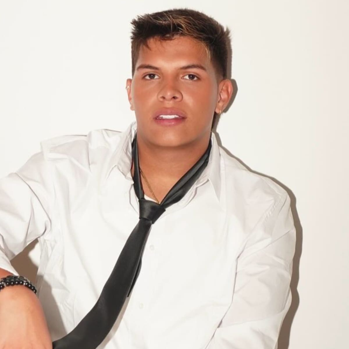 Emiro Navarro sufrió grave quemadura con aceite en el último reto de MasterChef Celebrity: así fue el momento