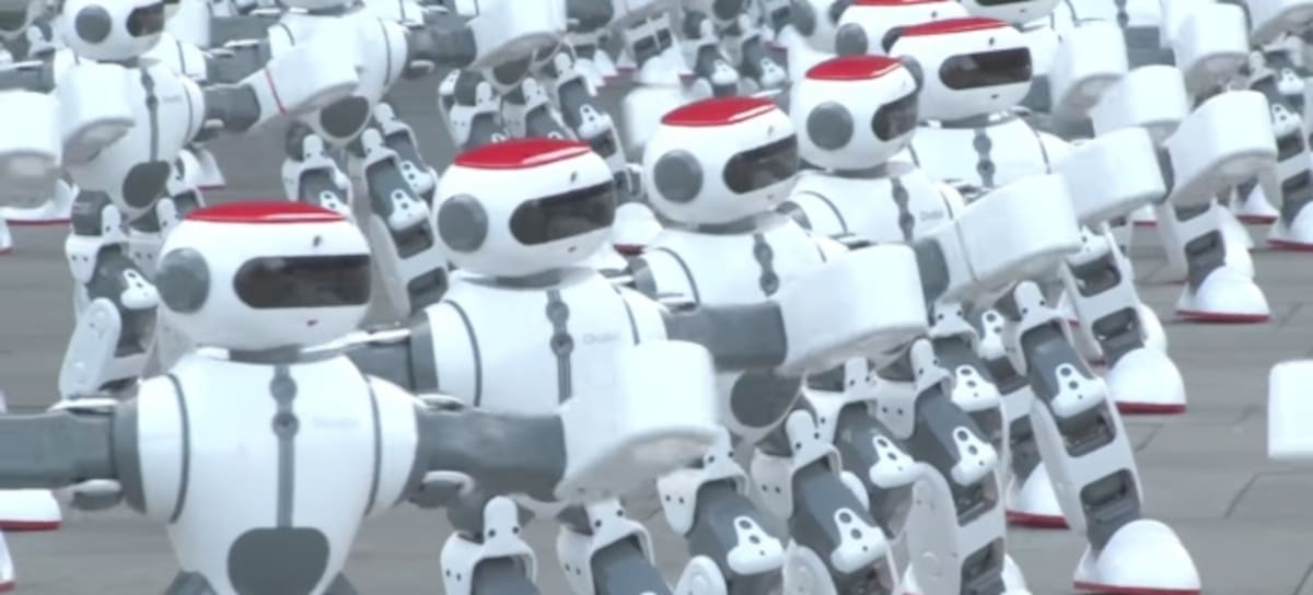 Captura Video "Massive robot dance - Guinness World Records"