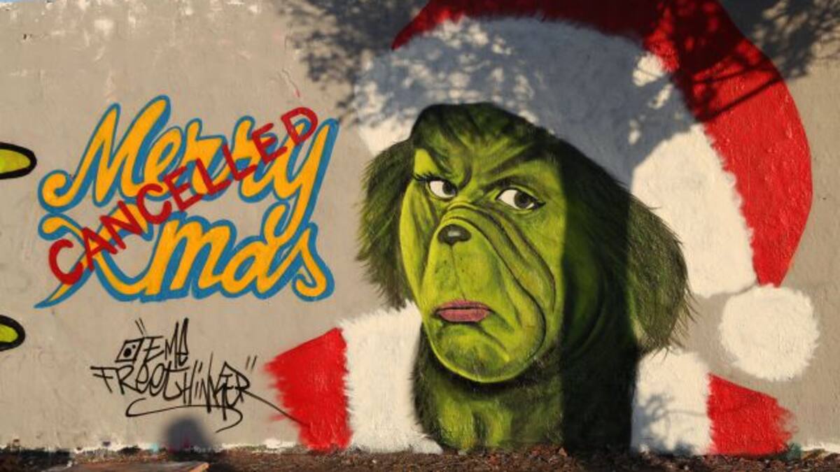 10 famosos que son unos completos 'Grinch' celebrando Navidad